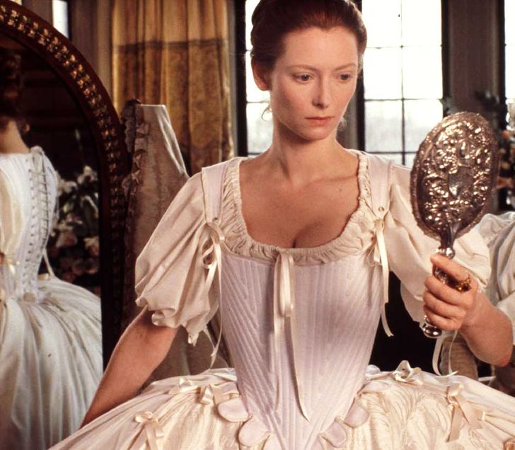 Rớt cằm khi biết những kiểu làm đẹp thời xưa: đây mới đúng là kem trộn đúng nghĩa, đọc tới đoạn dưỡng môi thì bái phục luôn - Ảnh 6.