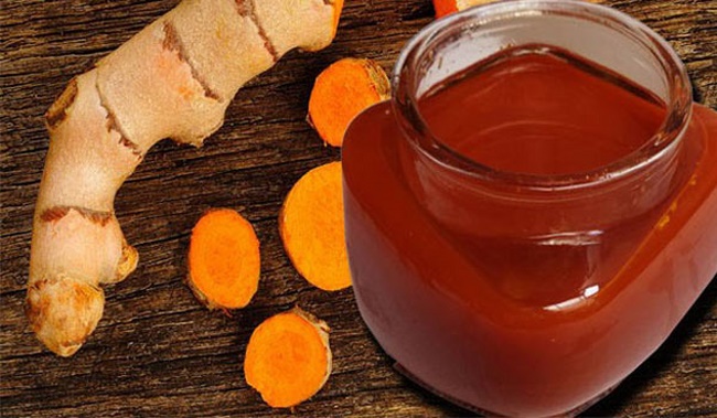 Rượu nghệ làm trắng da hiệu quả cho chị em làn da sáng mịn không tì vết 