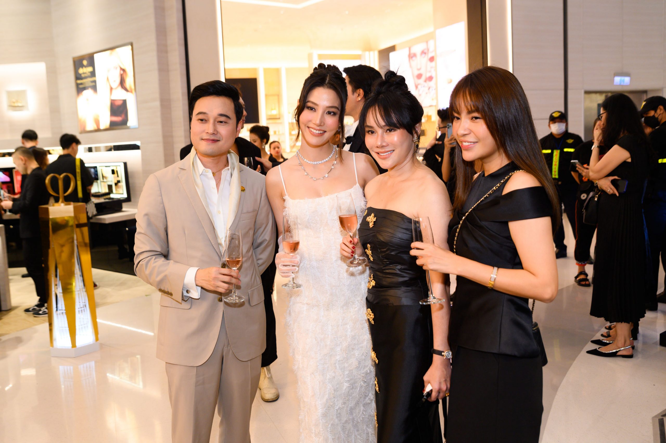 Clé de Peau Beauté Clé de Peau Beauté