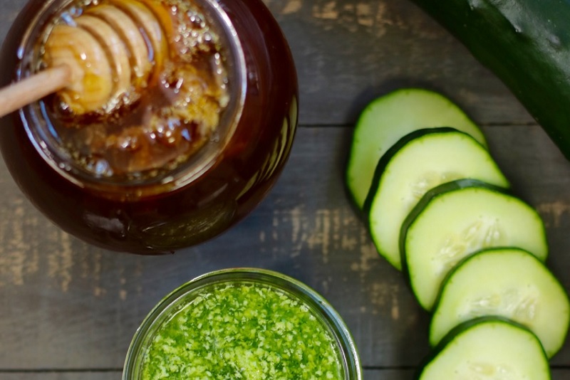 Dưa leo kết hợp với mật ong rất tốt cho da