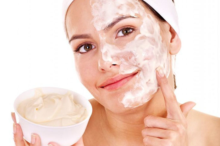 Cách làm trắng da mặt bằng cám gạo tại nhà đơn giản