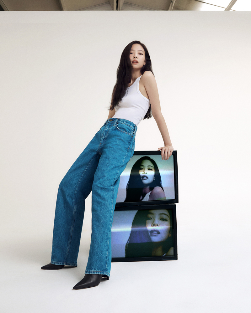 jennie trong chien dich quang ba denim cua ck - 1